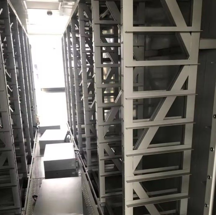 ESS 10 Tahun Masa Hidup Kabinet Baterai Luar Ruang 1MWh 5MWh 10MWh 20ft 40ft Container Solar Battery Energy Storage System